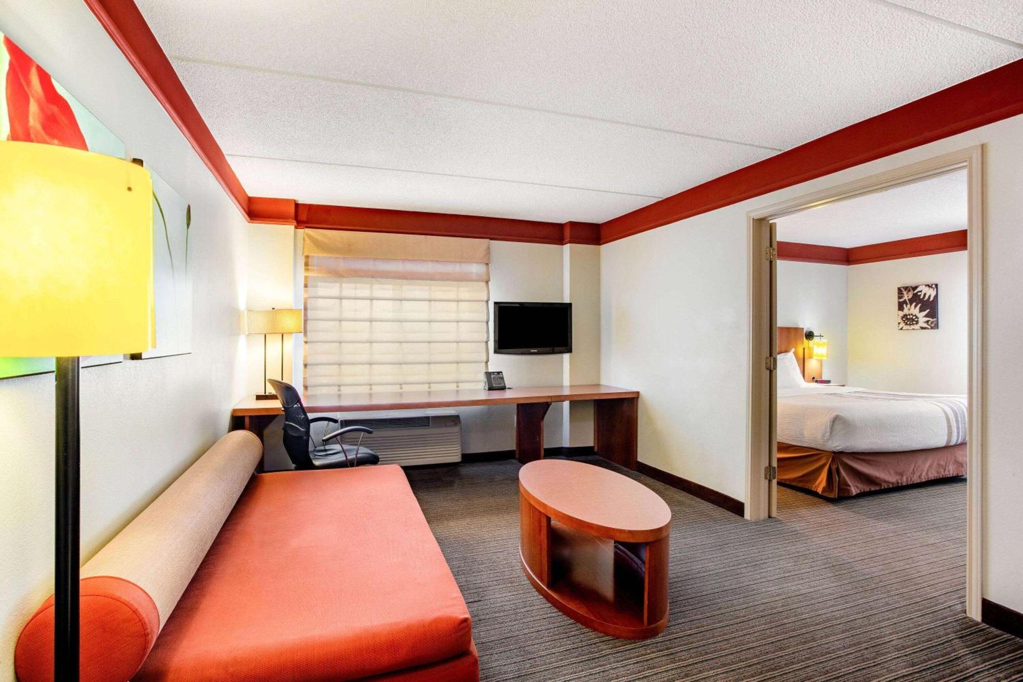 La Quinta By Wyndham Raleigh/Durham Southpoint Hotel Eksteriør billede